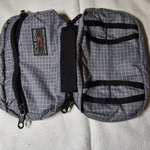 Tom Bihn HLT1